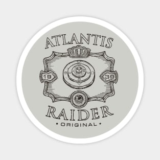 Atlantis Raider distressed Magnet